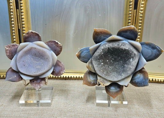 Agate lotus carvings